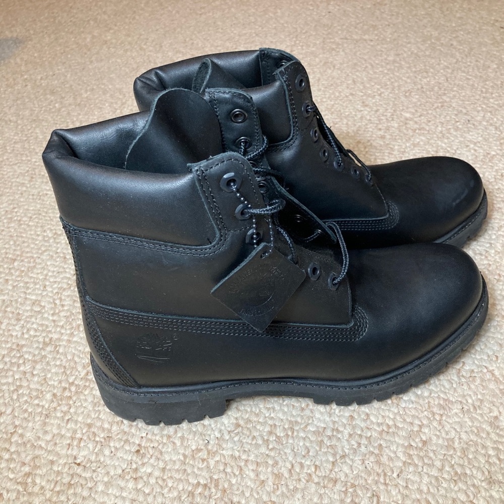 All black timberland boots